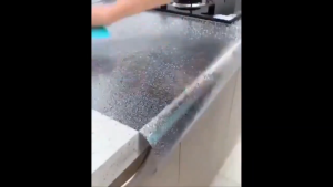 Cuộn Giấy Bạc Dán Bếp Cách Nhiệt Miếng Decal Dán Tường Nhà Bếp Chống Thấm Bền Đẹp