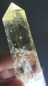 (SG Seller Ready Stocks) Top Grade Natural Brazil High Clarity Yellow Quartz Tall Tower 9.8cm 顶级天然巴西黄水晶高柱子 9+厘米