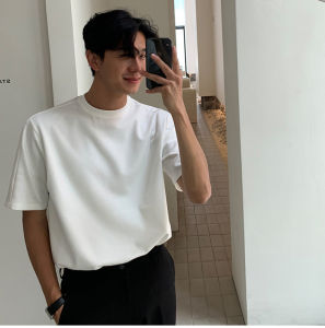 เสื้อยืดคอกลมแขนสั้นผ้าไหมน้ำแข็งฤดูร้อนสำหรับผู้ชาย ทรงหลวม ทรงเข้ารูป สีขาว สไตล์เกาหลี แฟชั่นลำลอง