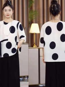 2025 New Womens Fashion Set Short Sleeve Circle Print Pleated Design Sense Minority Style Top And Bottoms Ensemble