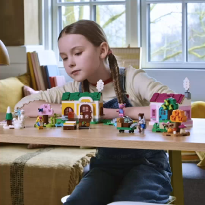 LEGO Animal Crossing 77057 Creative Houses: Seasons of Fun (814 Pieces)