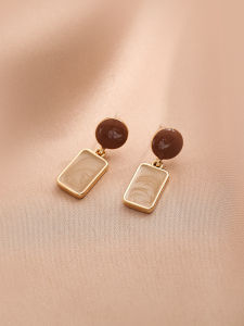 ต่างหูสี่เหลี่ยมเรขาคณิตสีบล็อกเรียบง่ายสำหรับผู้หญิง ต่างหูสไตล์ย้อนยุคที่หรูหราและมีสไตล์ ต่างหูแบบเรียบง่ายและหรูหรา