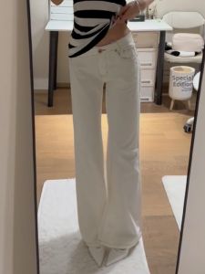 MANMI | White Graceful Bootcut Flared Low-Rise Jeans