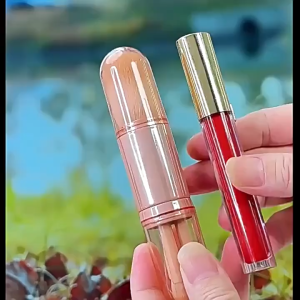 4 in 1 Retractable Mini Pink Makeup Brush Set Portable Travel Powder Eye Shadow Blush Foundation Brush Face and Eye Makeup Brush Set