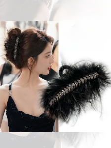Spring Fashion Feather Hair Claw Clip Womens Accessory Bird of Paradise Hairpin Diamond Embellished Shark Clamp Stylish Hair Accessories