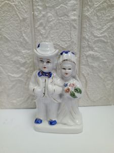 5 inches Porcelain Bride and Groom figurine