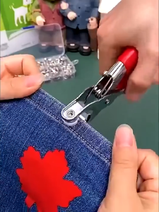 100 Set Metal Snap Buttons with Fastener Pliers Tools Set Automatic Eyelet Puncher Set Needlework Infant Baby Button Metal Automatic Button Snap Kit