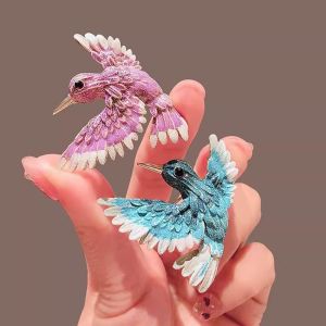 Blue Hummingbird Brooch Pin New Chinese Style High End Womens Personality Chest Flower Pin Sweater Suit Cheongsam Accessory