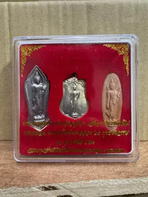 Phra Leela 行走佛（一套3尊）