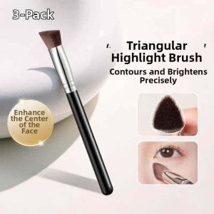 No-streaks Tear Trough Brightening Highlight Brush Single Piece