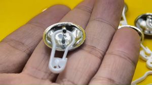 ห่วงพลาสติก-ห่วงกระดุม -- แบบพลาสติก -- ห่วงกระดุมเสื้อพยาบาล ห่วงกระดุมเสื้อนักศึกษา ( แพ็คละ10ห่วง )