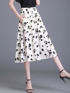 Ladieswear Womens Ice Silk Wide-Leg Pants 2024 Summer New Arrival Loose Slim Looking Plus Size Fashion Print Middle-Aged and Elderly Culottes