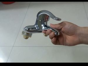 Vòi Lavabo vòi rửa mặt nóng lạnh vòi chậu nóng lạnh 3 lỗ vòi chậu rửa mặt tiết kiệm