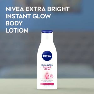 Nivea Body Lotion Extra Bright Instant Glow Repair Protect UV 15 SPF Vitamin C Super Food 190 / 100 ml