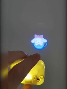 Móc khóa máy ảnh capybara máy ảnh mini phát sáng chiếu hoạt hình đồ chơi cho bé ngộ nghĩnh móc khoá cute móc treo balo cặp sách