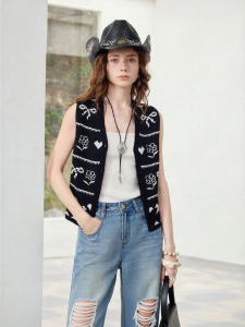 Toyouth | Slimming Fair Isle Print V-Neck Womens Vest Black