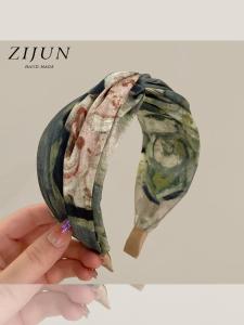 Retro Van Gogh Oil Painting & Wide Edge Hairband: A Stylish Guide