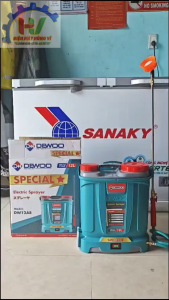 Bình Xịt Điện DEWOO 12 Lít 1 Bơm DW12A8 (Không Có Đảo Nước). Phun Đc 25-30 Bình. Công Nghệ JAPAN. Bảo Hành 12 Tháng