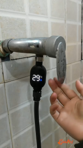 เทอร์โมมิเตอร์ฝักบัวการวัดอุณหภูมิและการรับสัญญาณ อุปกรณ์อาบน้ำ สำหรับใช้ในบ้าน เทอร์โมมิเตอร์น้ำ พิเศษ