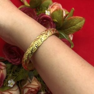 กำไลคลิปล็อคงานทองเหลือง ลายเปียตัดลาย เส้นผ่านศูนย์กลาง 5.5 ซม. งานดิบไม่ได้ชุบ คลิปล็อคทองเหลือง 50 บรรทัด โบรกโมล 50 ลิตเตอรี่ บรรทัดไม่ชูบุ ทองเหลือง