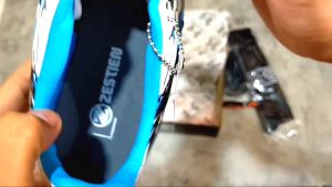 Sepatu Bola Zestien Draak FG Premium White Gold LZZD02