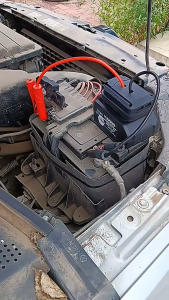 Universal 21V Car Jump Starter Power Supply with USB Fast Charging for Diesel Cars and Trucks