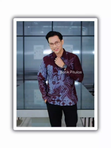 Kemeja Batik Pria Motif Burung Warna Merah Burgundy – Kemeja Elegan Premium Adem & Nyaman Dipakai
