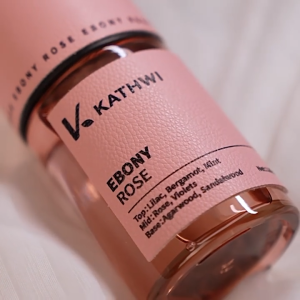 KNature by Kathwi 科净威 Luxury Car Perfume Diffuser Ebony Rose & Wealth OudFragrance For Women