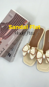 Sandal Flat Wanita / Sandal Slip On / Sandal Wanita Kekinian / Sandal Selop / Sandal Jelly Untuk Hangout Empuk Dan Nyaman