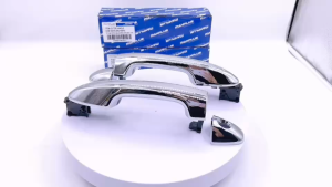 มือจับประตูรถยนต์ โครเมี่ยม ซ้าย-ขวา Toyota Revo ปี 15-20 ดีเซล 2.4L / 2.8L และ เบนซิน 2.7L #69210-0K210-69210-0K220