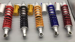 โช๊คกลับหัว สำหรับ ใส่รถออโต้โช๊คเดี่ยว Giorno / Lead / Grand Filano / Mio / Fino / Scoopy / Click ( ขนาด 320 มิล )มาพร้อมสติกเกอร์