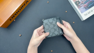 SEA YADOU  กระเป๋าสตางค์ผู้ชายแบบซิปเล็ก ออกแบบพกพาสะดวก มีช่องใส่บัตรหลายช่อง น้ำหนักเบา ใช้ได้ทั้งในธุรกิจและชีวิตประจำวัน