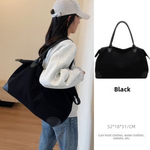 Spacious Durable Travel Bag