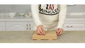 100 Pcs Alas Kertas Pizza Bergelombang / Pizza Paper / Baking Paper