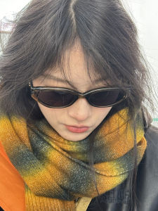 แว่นกันแดดกรอบแคบ Y2K สไตล์อเมริกันเบาแนววินเทจแบบเดียวกับเจนนี่แว่นกันแดดตาแมวแสงโพลาไรซ์พร้อมค่าสายตา