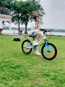 Xe đạp trẻ em BeigeGIẢM XÓC TRƯỚC CAO CẤPCó phanh đĩa2 SIZE (16/18) phù hợp cho trẻ từ 4-12 tuổi