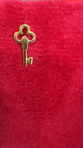 Poh Heng Jewellery 22K Little Key Earrings in Yellow Gold[Price By Weight]