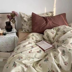 Retro Floral Printed Cotton Bedding Set