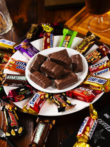 Mixed Chocolate Candies 100 Types Bagged Traditional Snacks Year-Round Gifts Truffles Peanuts Hazelnuts Heart-shaped Russian Production