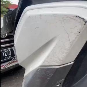 Penghilang Goresan Body Motor & Mobil: Gloed Scratch Remover