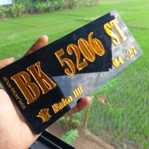 Plat Motor Premium Timbul Gold Floos