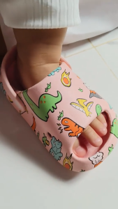 Childrens slippers home dinosaur print baby sandals boys and girls non-slip soft sole slippers (24 hours in stock)