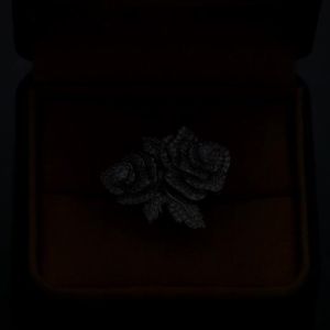 Huitan Noble Lady Party Ring Exquisite Rose Finger Jewelry for Women Exquisite Shiny Zirconia Flower Accessories for Anniversary