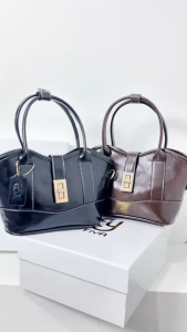 Tas Jinjing Wanita bahan Kulit Premium Menggunakan Resleting dan Kancing Klik Cocok untuk Kerja Kondangan
