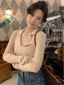 เสื้อสเวตเตอร์คอโปโลแขนยาวผู้หญิงฤดูใบไม้ผลิ 2025 ทรงเข้ารูป เส้นใยโพลีเอสเตอร์ กางเกงขายาว แฟชั่นสตรีท แขนยาว