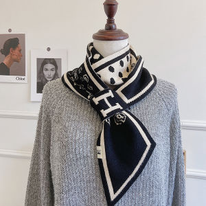 Thickened Knitted Woolen Scarf Hole Punching Double-sided Letter H Ear Neck Warmer for Women Autumn Winter Neck Protection