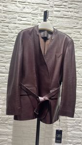 XMO | High-Quality Short V-Neck Sheepskin Leather Womens Blazer Red