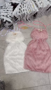 MK_Đầm body váy thiết kế đi tiệc đầm Ren Lông cổ yếm ôm body dáng ngắn đính phụ kiện có mút ngực