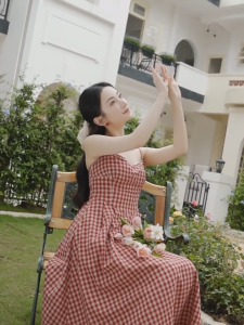 Dream clothes👗ชุดเดรสแฟชั่นสำหรับผู้หญิง🌸 ชุดเดรสสายเดี่ยว  ย้อนยุค ลายสก็อต หวาน รายวัน สบายๆ และอเนกประสงค์