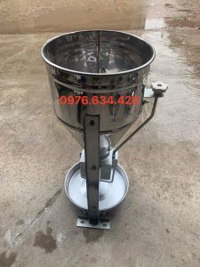 Máng cho heo loại 2 bao inox 430 chân U kẽm